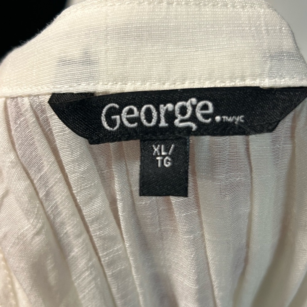 George Women's Ivory Long Sleeve Blouse - Picture 7 of 7